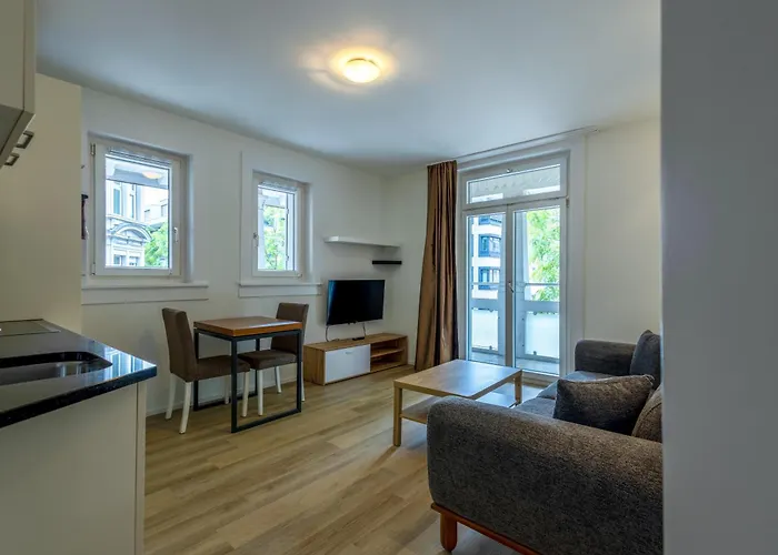 Apartamentos de lujo by Livingdowntown
